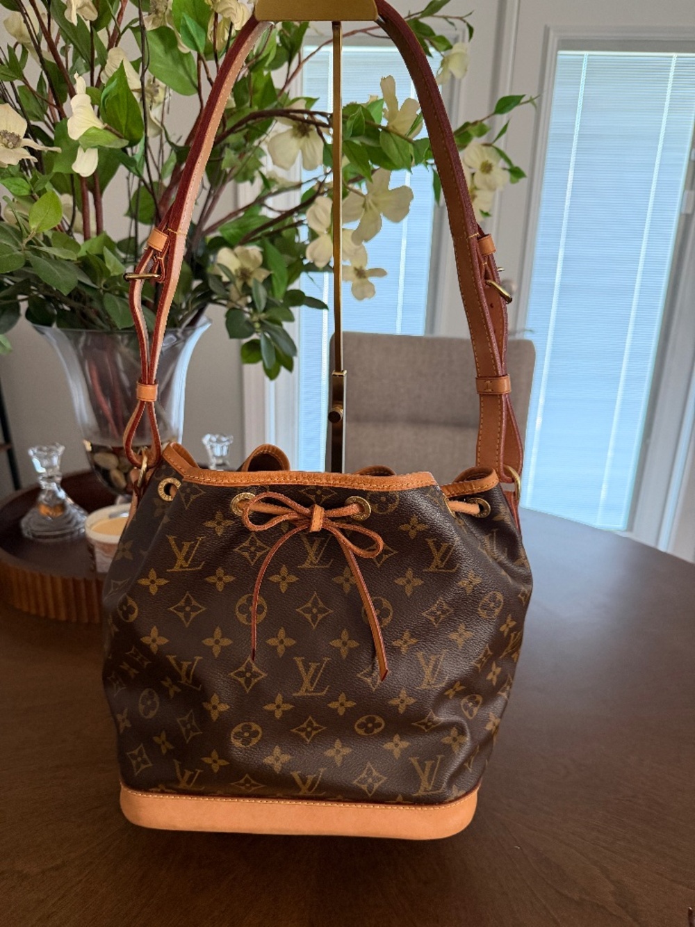 Louis Vuitton Monogram Noe’ Petite Handbag